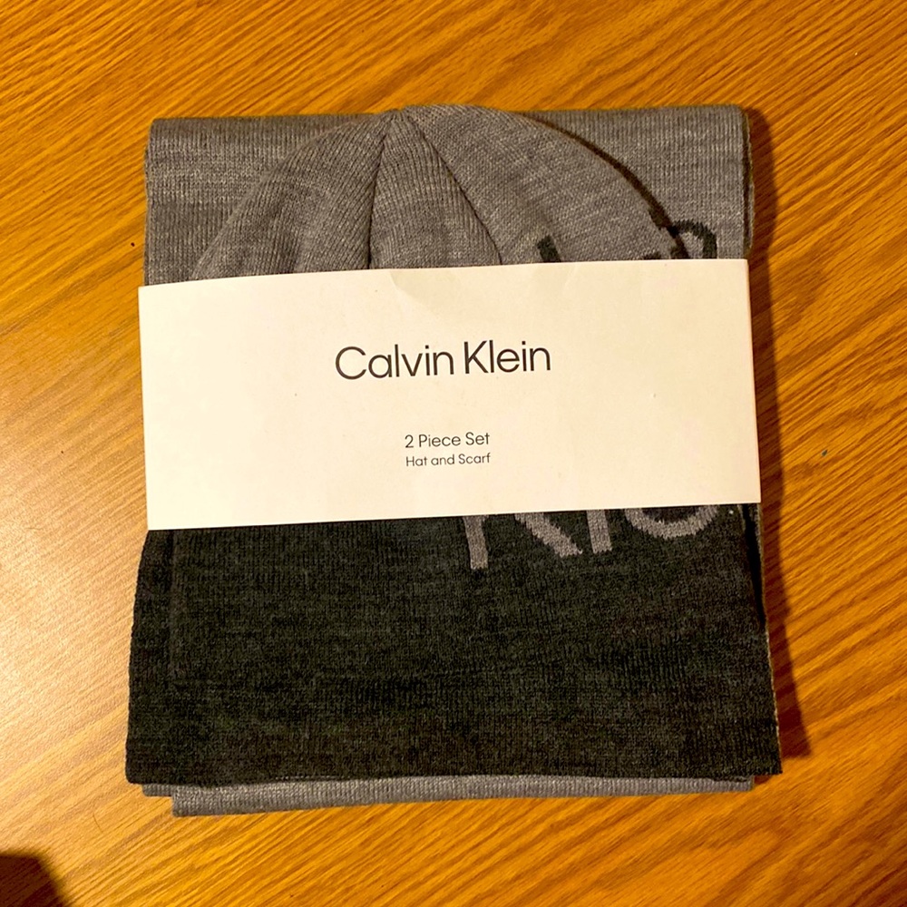 Calvin Klein winter hat and scarf